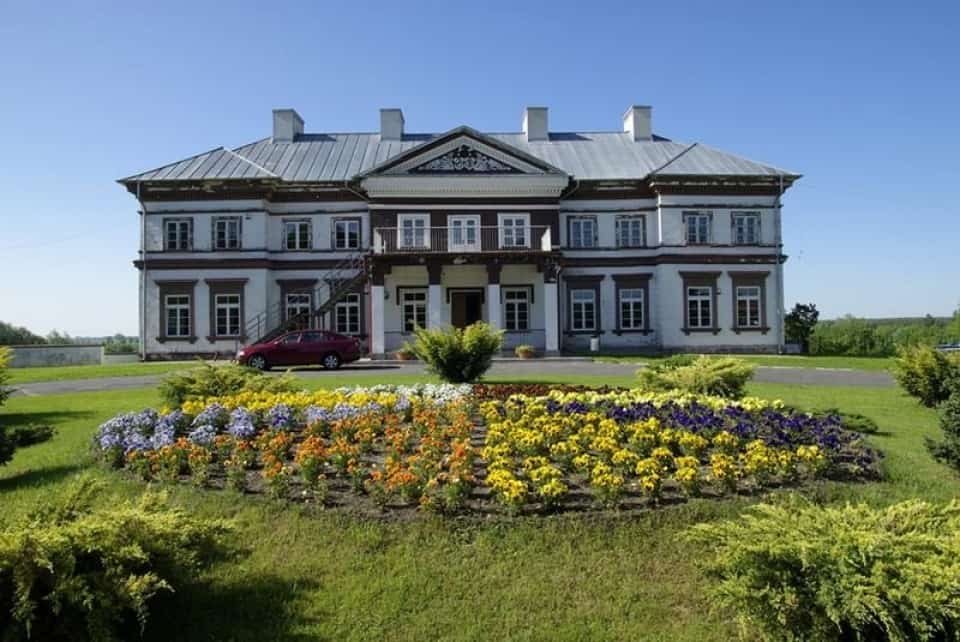 Pałac Lubomirskich w Strzyżowie - gmina Horodło