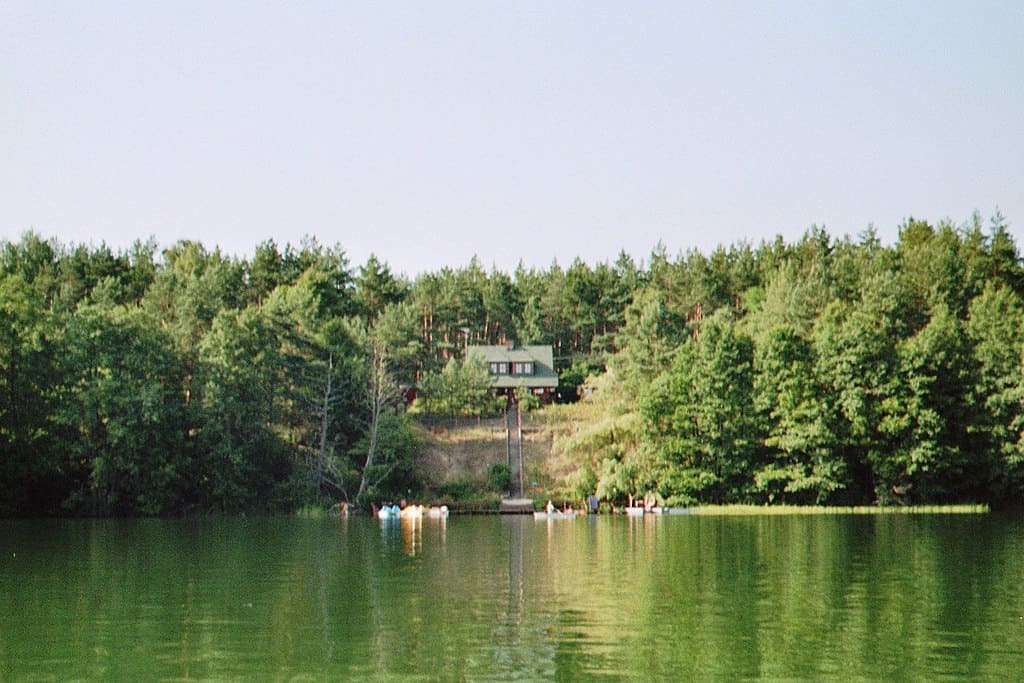 Studzieniczne Lake. Photo adamkoc1, CCBY 3.0 license