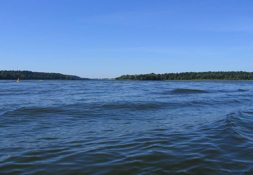 Jezioro Lubie. Fot. JDavid, licencja CCBY 3.0
